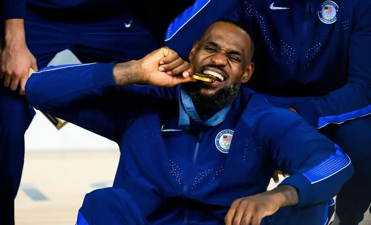 旺财28-詹姆斯回归赛场，问鼎冠军首场状态亮眼，MAD观众沸腾！的简单介绍